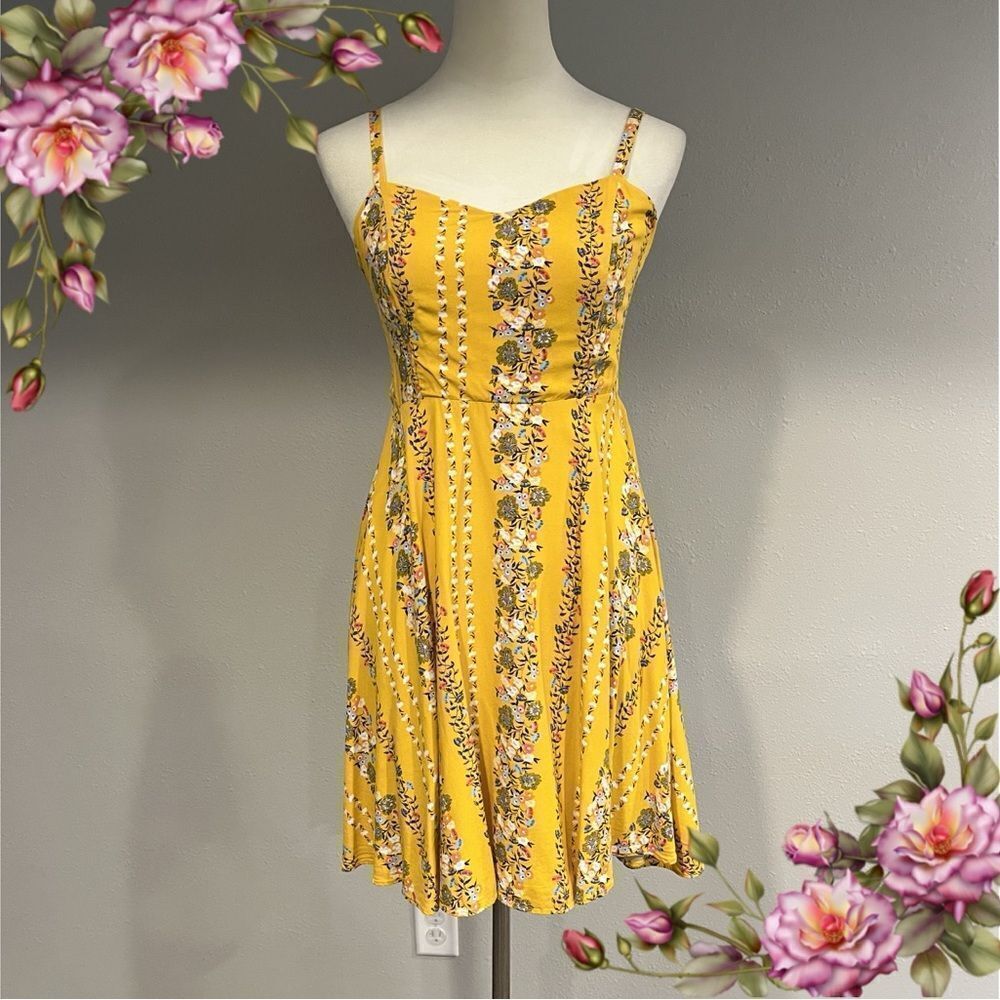 Old Navy fit and flare skater style floral mini dress with straps size S P